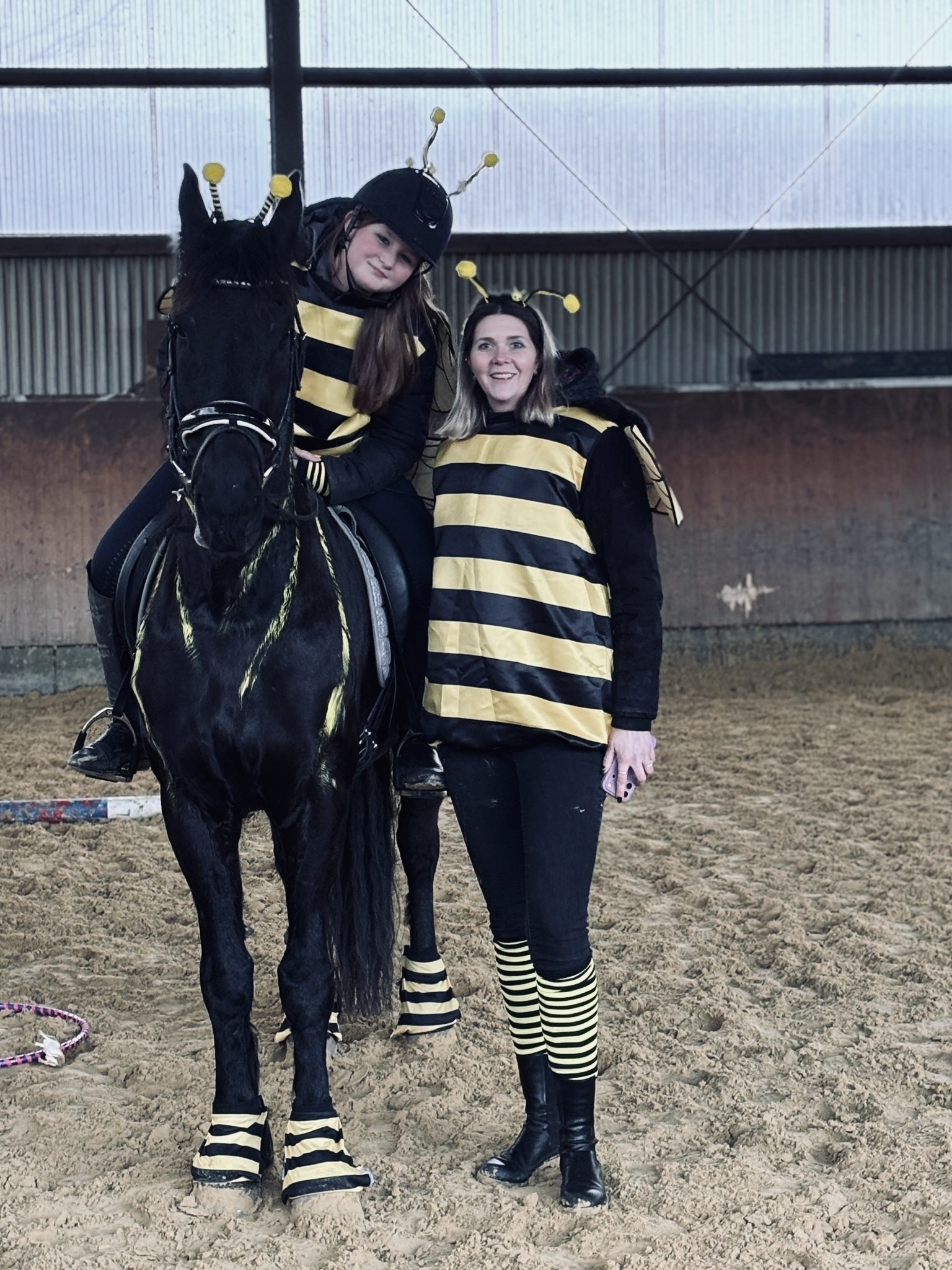 2026-03_Karnevalsfotowettbewerb_Ergebnisse_Pic1_Dorina_Nele_Wabs